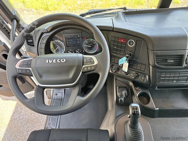 Standard-SZM Iveco T-Way AT720T47WTH Tractor Head (14 units)