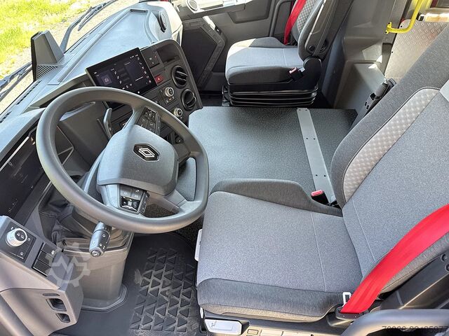 Fahrgestell mit Fahrerhaus Renault K P6X6 Medium Chassis Cabin (4 units)
