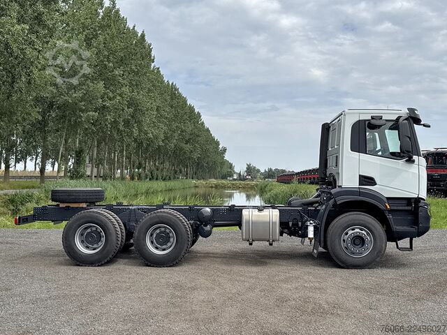 Standard-SZM Iveco T-Way AD720T47TH AT Tractor Head (3 units)