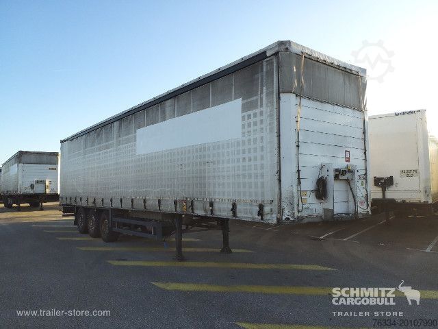Open semitrailer with tarp Schmitz Cargobull Semitrailer Curtainsider Standard