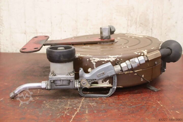 Schlauchhaspel 6,7 m mit Durchflussmesser Siemens PN40 Ölschlauchaufroller