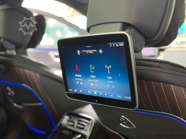 Van MAYBACH Mercedes Benz S680 Maybach V12 High-End -Paket