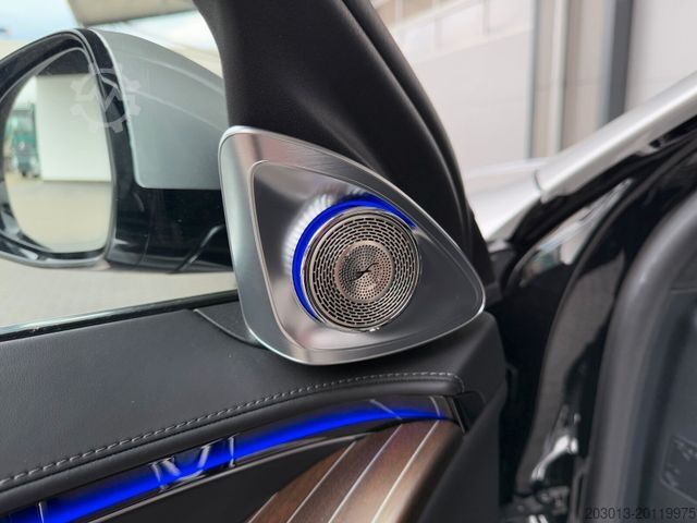 Van MAYBACH Mercedes Benz S680 Maybach V12 High-End -Paket