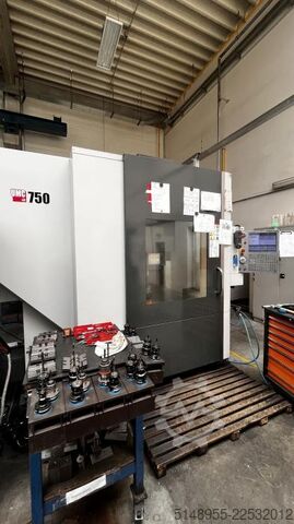 Vertical machining center HAAS UMC 750