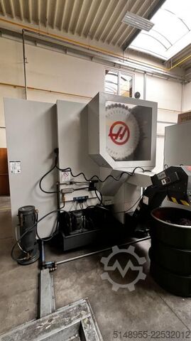 Vertical machining center HAAS UMC 750