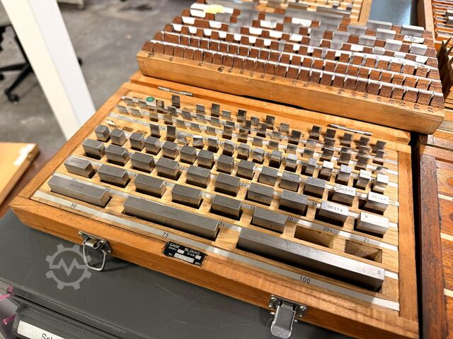 Batch of end gauge boxes Gauge Box 