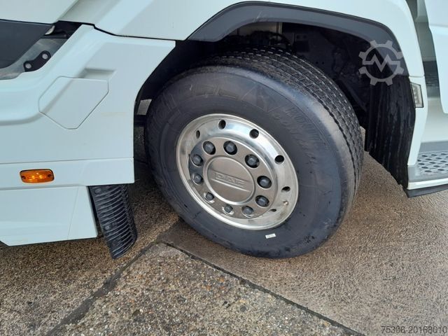 Standard tractor unit DAF FT XG+ 530