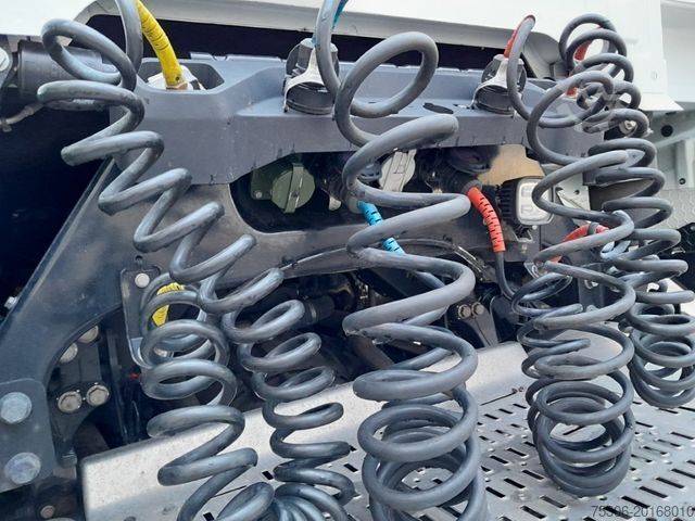 Standard tractor unit DAF FT XG+ 530