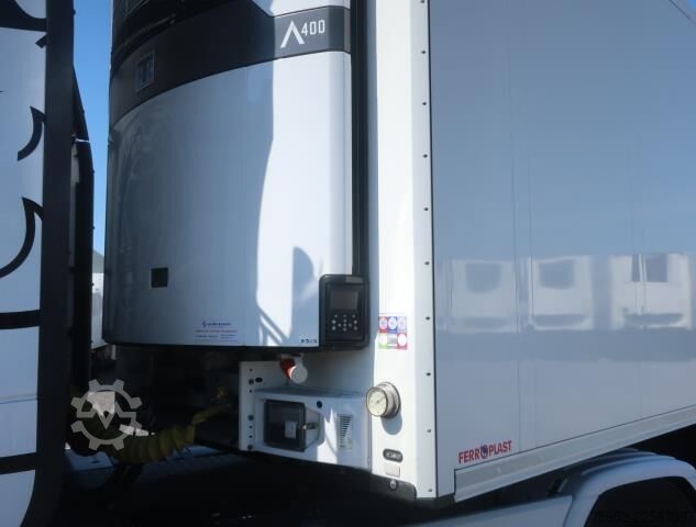 Kühlauflieger Schmitz Cargobull SKO 24 Doppelstock Thermo King Pharma Ladebordwand