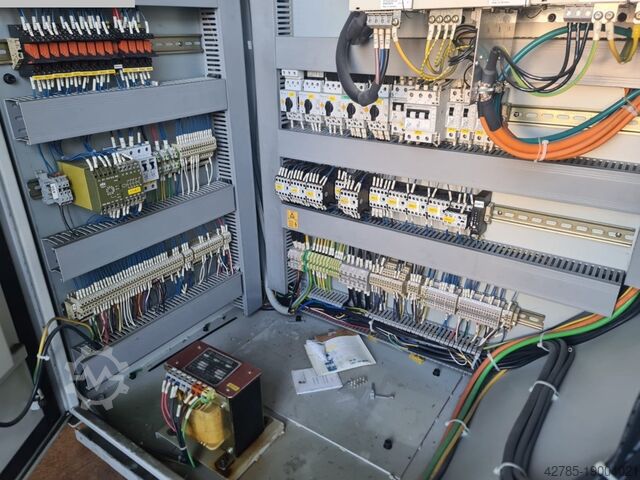 Bearbeitungszentrum - Vertikal SPINNER VC-650