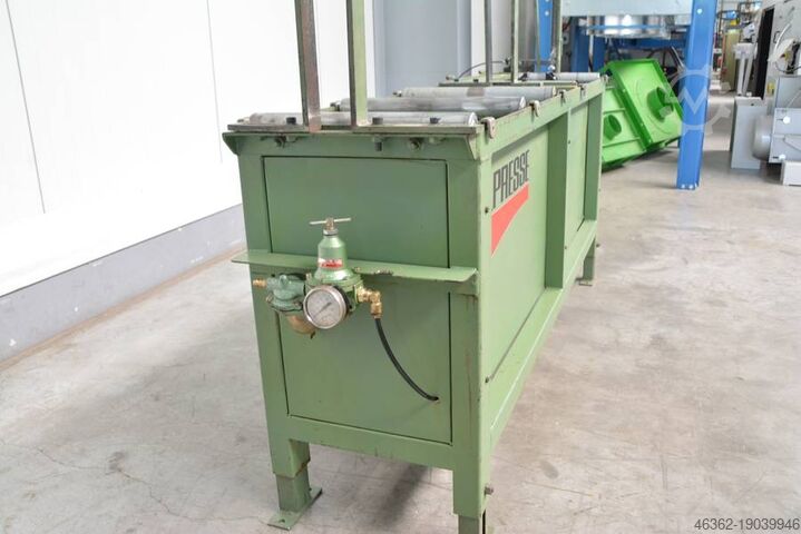 ANLEGER FÜR ITALPRESSE-HOBELMASCHINE Italpresse PODAJNIK DO STRUGARKI