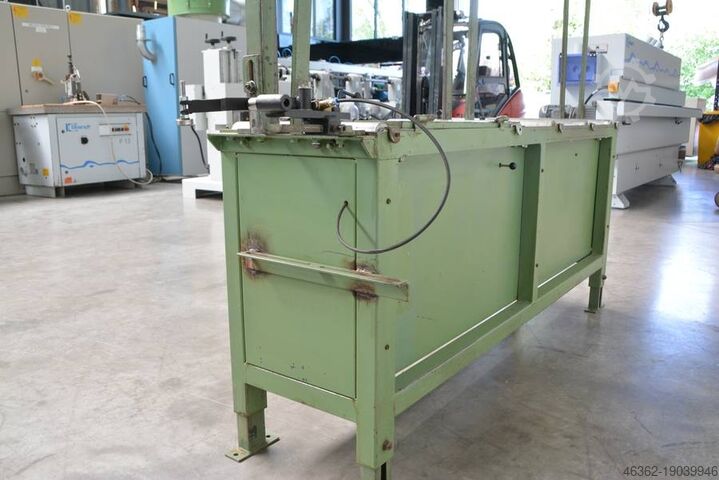 ANLEGER FÜR ITALPRESSE-HOBELMASCHINE Italpresse PODAJNIK DO STRUGARKI