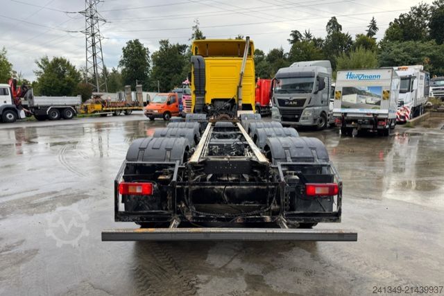 Truck chassis VOLVO FH-500 10x4