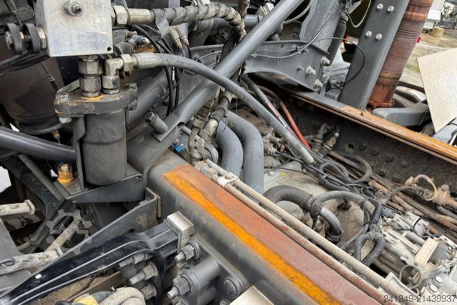 Truck chassis VOLVO FH-500 10x4