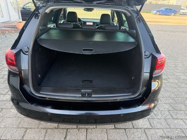 Minibus OPEL Astra Sports Tourer Navi Klima Kamera Motor NEU!