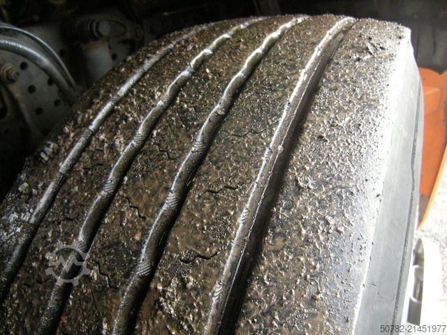 Flatbed truck MERCEDES-BENZ ACTROS 1830, Pritsche mit Kran HIAB X-HIDUO 092B