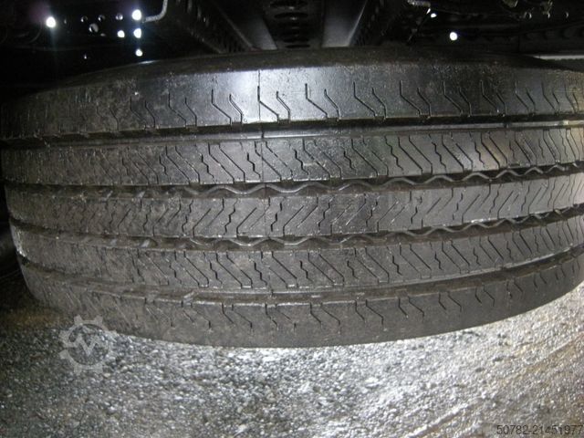 Flatbed truck MERCEDES-BENZ ACTROS 1830, Pritsche mit Kran HIAB X-HIDUO 092B