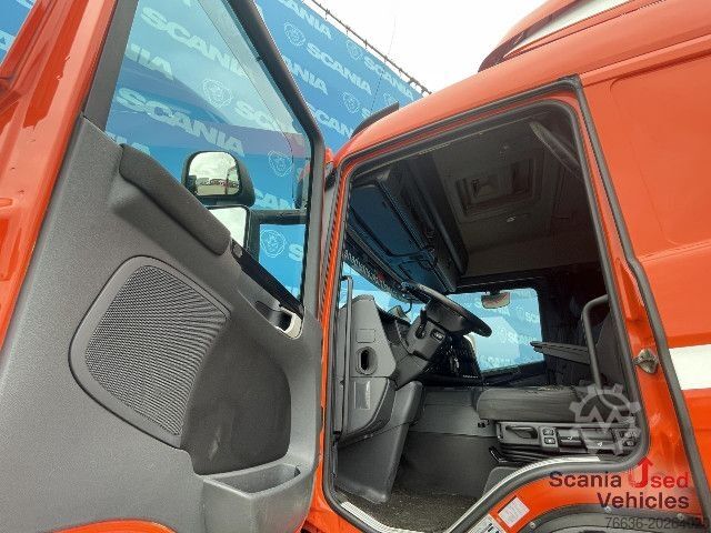 Box truck Scania P 370 LB4x2MNB RETARDER FULL AIR 705X245X235