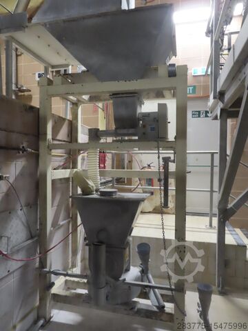 Bulk feeder Coperion K-tron T35 twin screw volumetric powder feeder