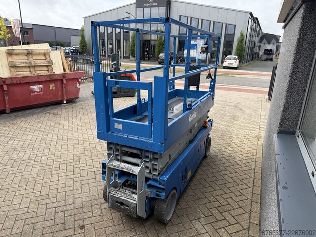 Genie GS-2032 scissor lift, scissor work platform, 2005 operating hours, 8 m working height GENIE GS-2032 schaarlift schaar hoogwerker 2005uur 8mtr werkhoogte