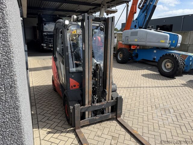 Linde H25D Triplex 470 Free Lift / 3rd / 4th Hydraulic Function VW Diesel 2019 19.00 hours DIESEL LINDE H25D Triplo 470 Freelift / 3e / 4e  VW Diesel 2019 19.00 uur DIESEL