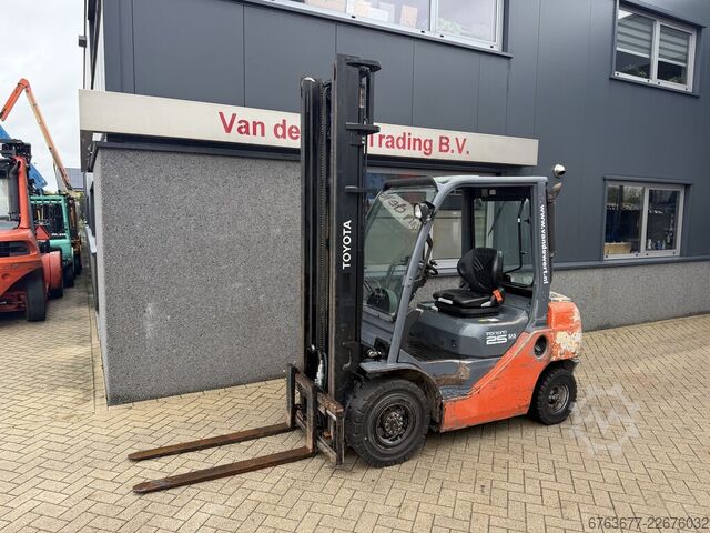Toyota 02-8FDF25 duplex 450, sideshift, 2012, 7,400 hours, DIESEL TOYOTA 02-8FDF25 duplo450 sideshift 2012 7400uur DIESEL
