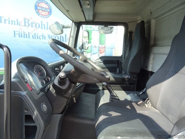Beverage truck MAN 10.225 TGL*5,2 m Schwenkwand*2 to LBW*b/l*zert.
