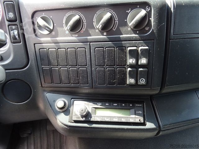 Beverage truck MAN 10.225 TGL*5,2 m Schwenkwand*2 to LBW*b/l*zert.