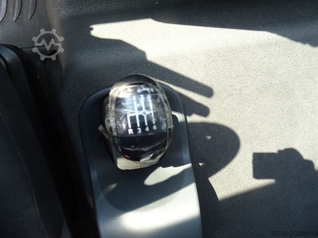 Beverage truck MAN 10.225 TGL*5,2 m Schwenkwand*2 to LBW*b/l*zert.