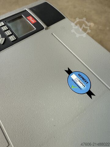 Frequenzumrichter 75kW Danfoss VLT HVAC Drive FC 102