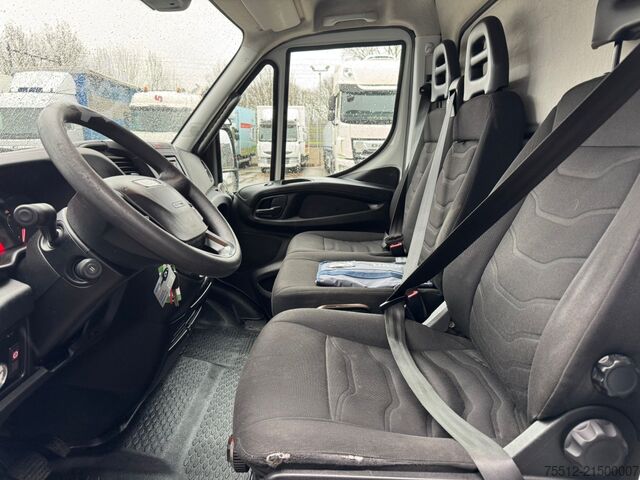 Iveco Daily 35S17 / Clickstar / Automatic / Veldhuizen / NL Van Iveco Daily 35S17 / Clickstar / Automaat / Veldhuizen...