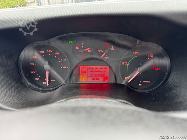 Iveco Daily 35S17 / Clickstar / Automatic / Veldhuizen / NL Van Iveco Daily 35S17 / Clickstar / Automaat / Veldhuizen...