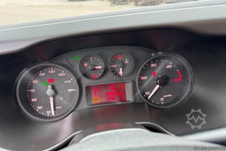 Van IVECO Daily 35S14
