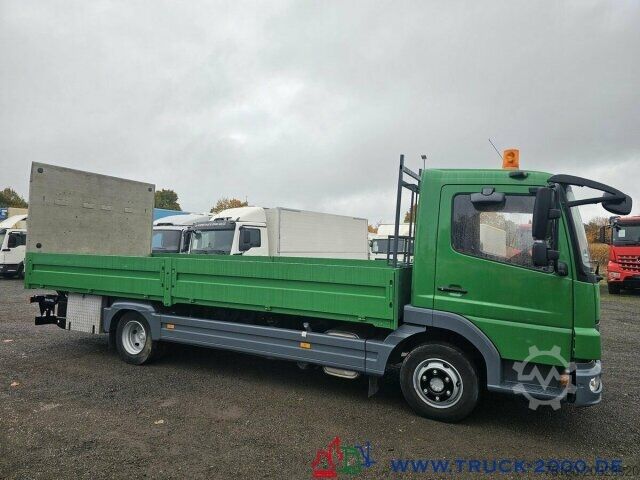 Pick-up van Mercedes-Benz Atego 813 6.2m Pritsche LBW 3Sitze NUR 48Tkm