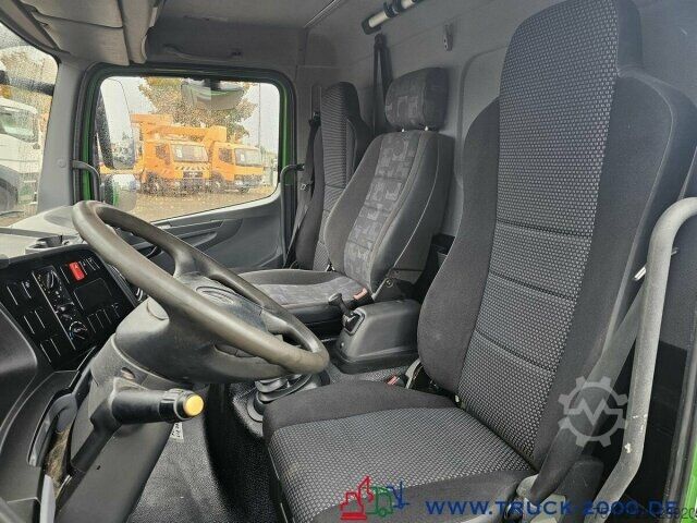 Pick-up van Mercedes-Benz Atego 813 6.2m Pritsche LBW 3Sitze NUR 48Tkm