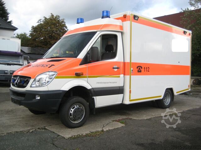 Feuerwehrfahrzeug MERCEDES-BENZ 515CDI Sprinter WAS RTW Allrad 4x4 *TÜV 08/2027*