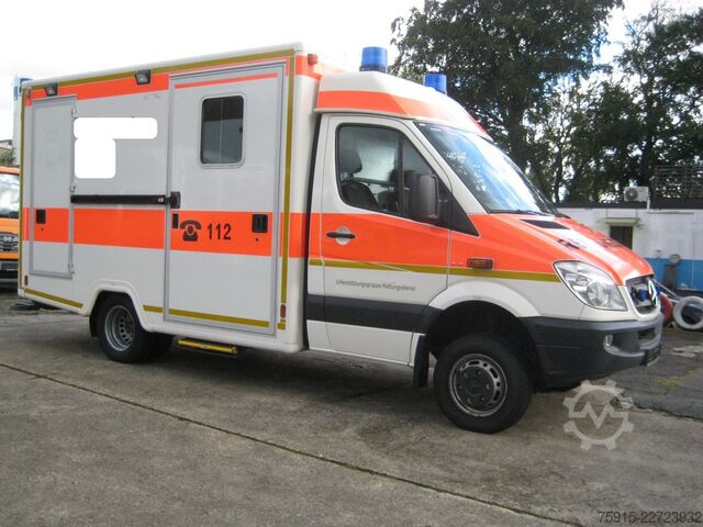Feuerwehrfahrzeug MERCEDES-BENZ 515CDI Sprinter WAS RTW Allrad 4x4 *TÜV 08/2027*