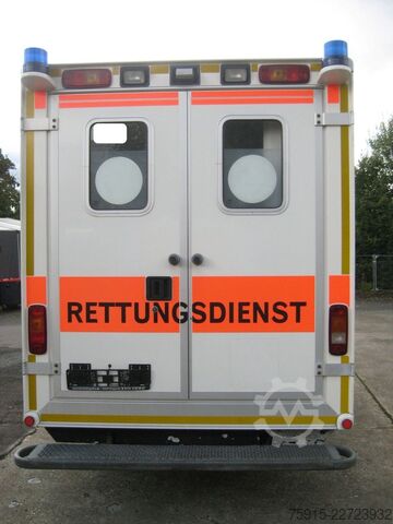 Feuerwehrfahrzeug MERCEDES-BENZ 515CDI Sprinter WAS RTW Allrad 4x4 *TÜV 08/2027*