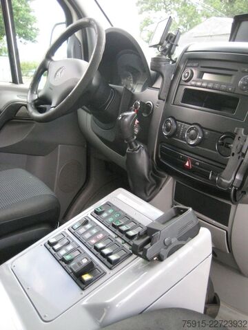 Feuerwehrfahrzeug MERCEDES-BENZ 515CDI Sprinter WAS RTW Allrad 4x4 *TÜV 08/2027*