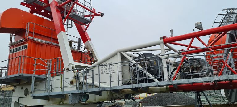 Offshore-Kran Liebherr Crane BOS 2600-25 D