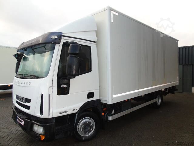 Suitcase Iveco Eurocargo 80E18 + 3 SEATS