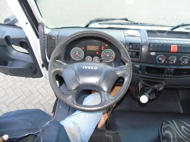 Suitcase Iveco Eurocargo 80E18 + 3 SEATS