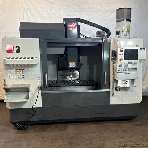 Vertikales Bearbeitungszentrum **Used Haas** VM3 Vertical Machining Centre