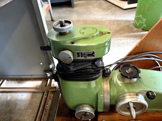 Werkstattschubladenschränke mit Inhalt Workshop Drawer Cabinets with Contents