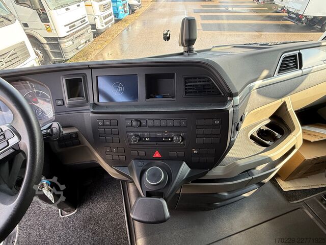 Standard tractor unit MAN TGX 18.510