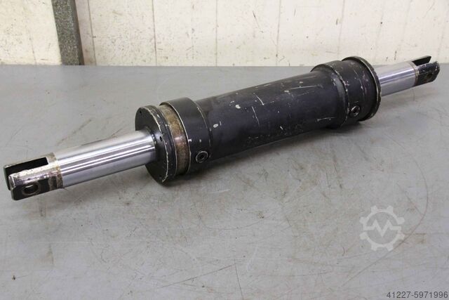 Hydraulikzylinder unbekannt Hub 210 mm
