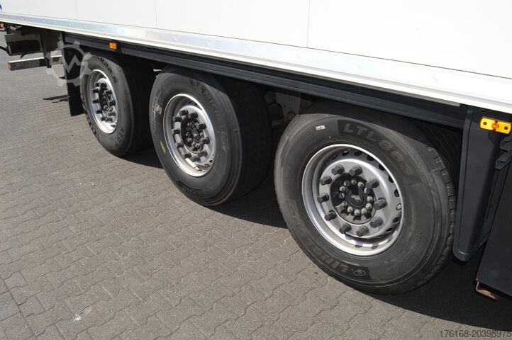 Kühlsattelauflieger SCHMITZ CARGOBULL SKO FP 45 Carrier Vector 1550