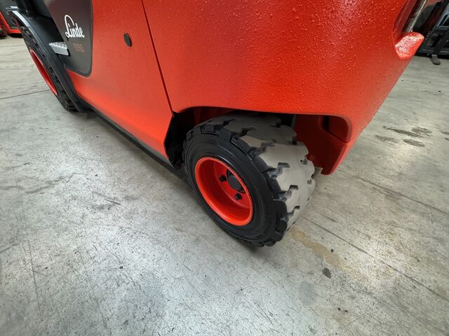 Front loader forklift Linde E 30 H [ID: 176]