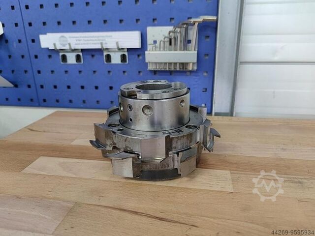 Groove cutter for tongue and groove