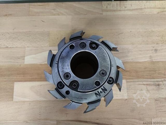 Groove cutter for tongue and groove